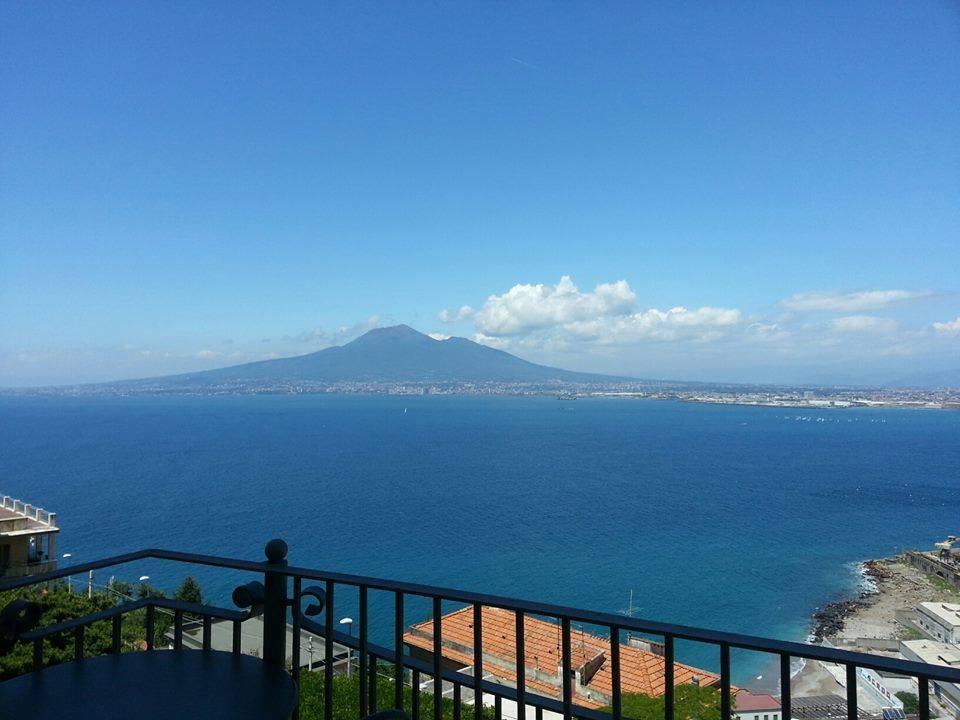 Hotel Elisabetta Castellammare di Stabia Exteriör bild